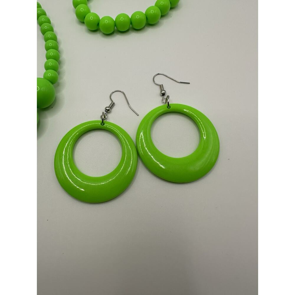 Jewelry Set Of Neon Green Stretch Beaded Necklace, Bracelet, & Hoop Earrings - Picture 2 of 8